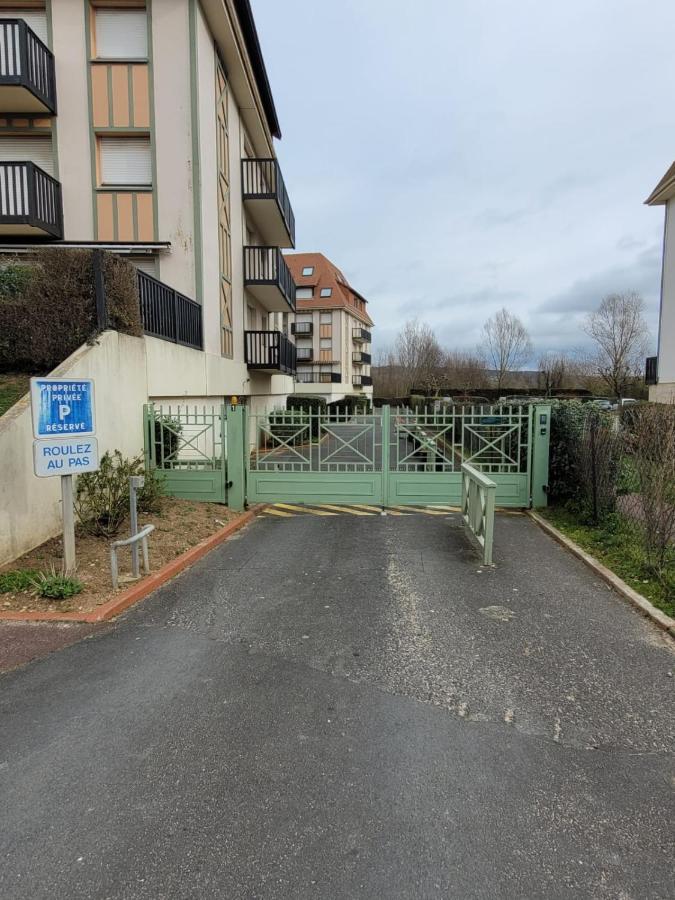 "Mon Evidence!" Magnifique Appartement Vue Mer Et Acces Direct A La Plage Вилле-сюр-Мер Экстерьер фото